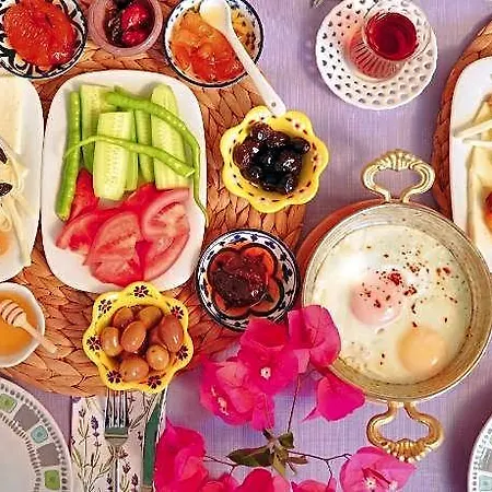 Alayaz Otel Çeşme